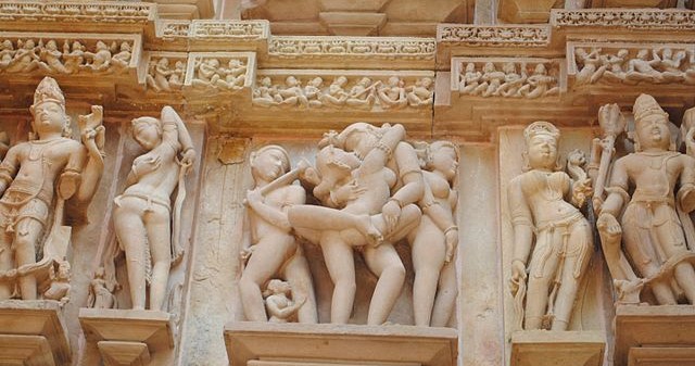 Pared norte del templo Kandariya Mahadev Khajuraho